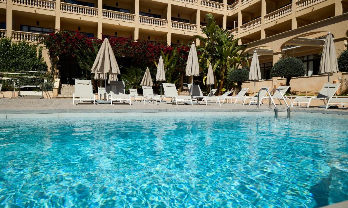 Swimming pool Apartamentos Isla del Sol Can Pastilla Swimming pool Apartamentos Isla del Sol Can Pastilla